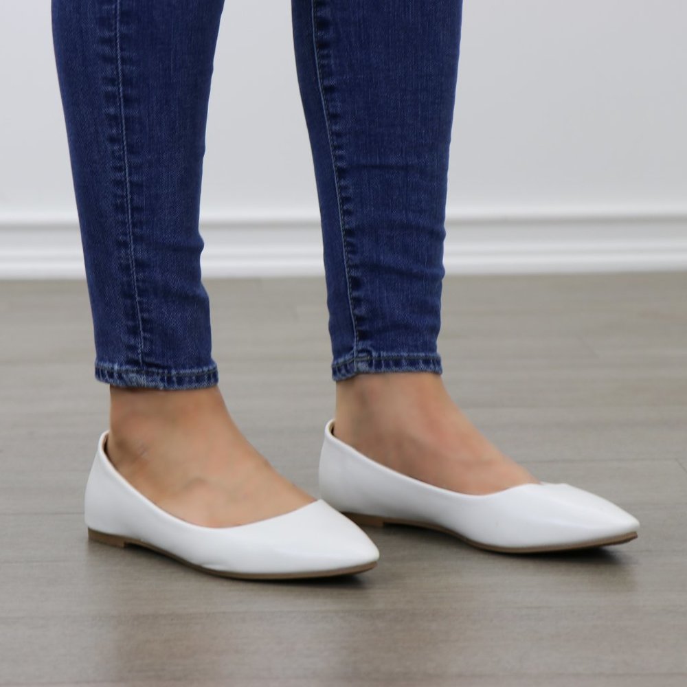 Faux Leather White Pointy Toe Flat Shoes - Picture 6 of 7